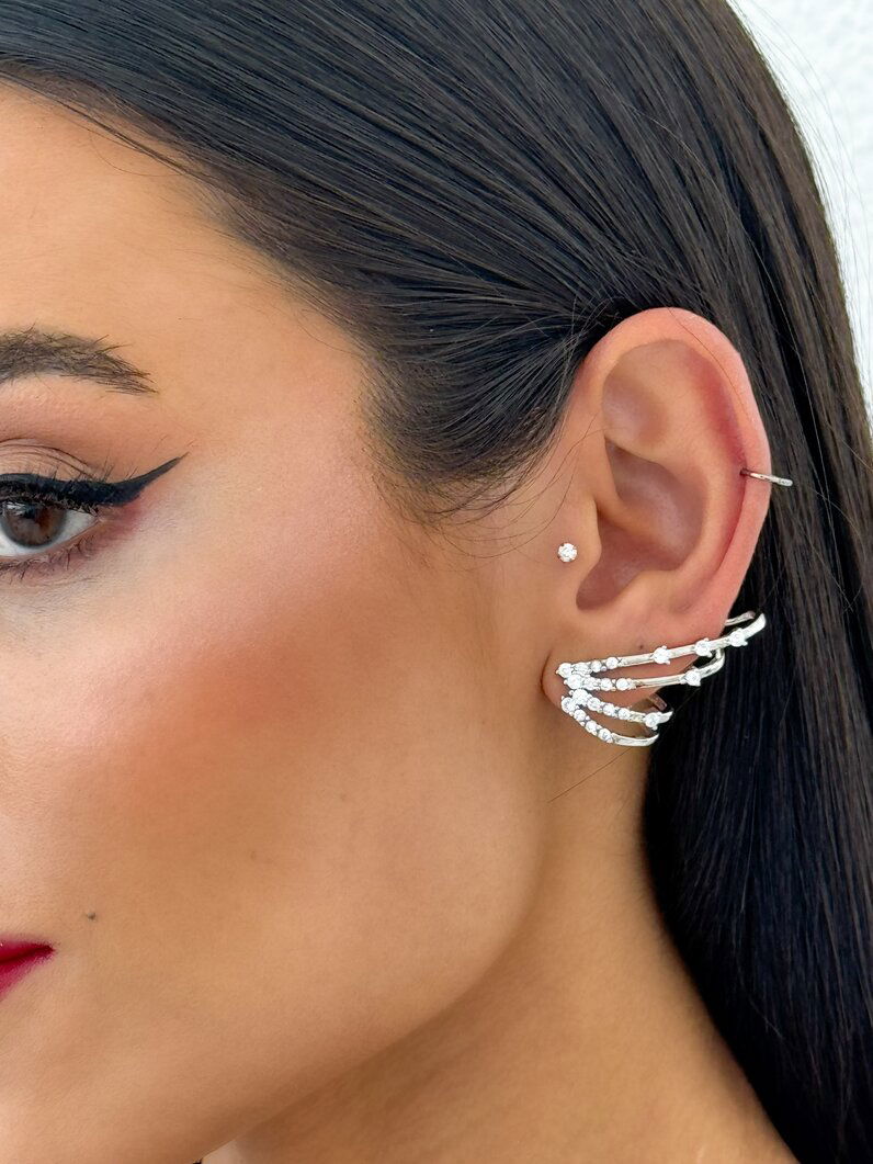 Brinco Folheado a Ouro 18k Ear Cuff com Zircônia