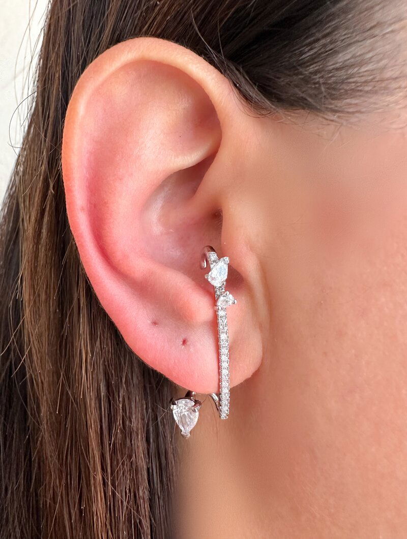 Brinco Folheado a prata Ear Cuff Fio Microzirconia