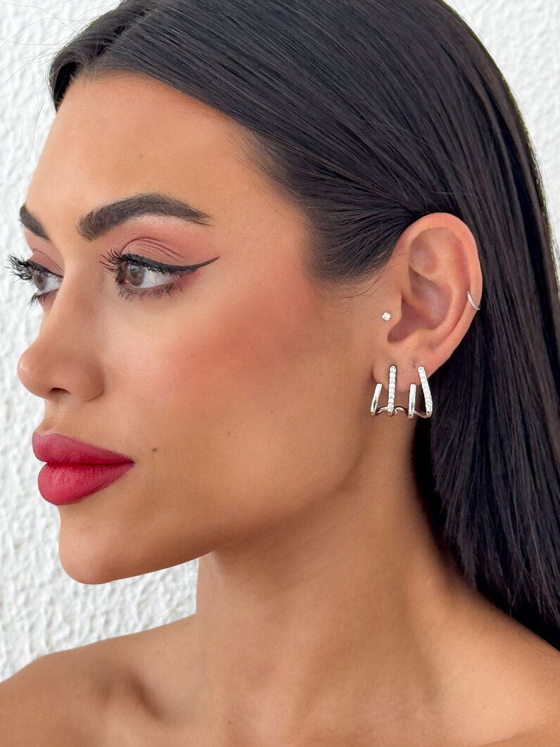 Brinco Folheado a Ouro 18k e Prata Fios Lisos e Cravejado