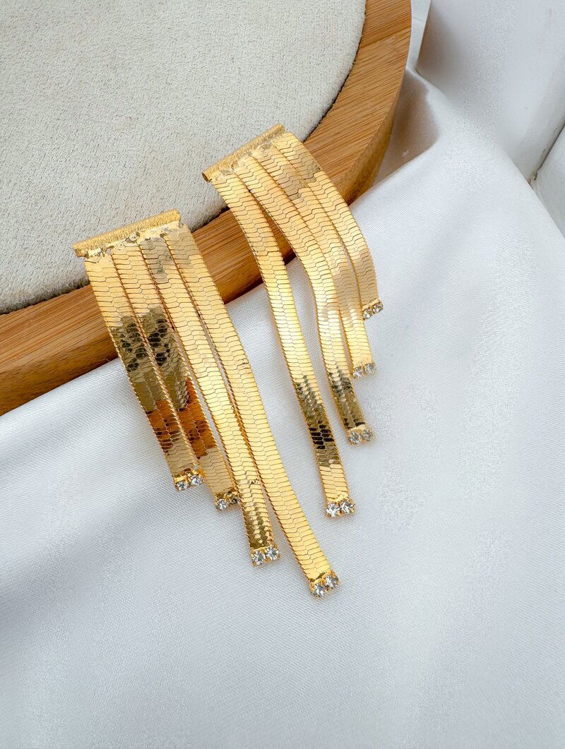 Brinco Folheado a Ouro 18k Fitas Laminadas com Zircônias