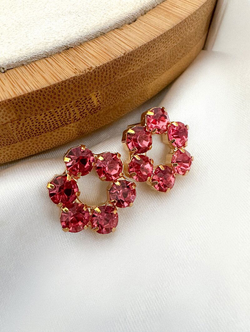 Brinco Folheado a Ouro 18k Flor de Zircônia
