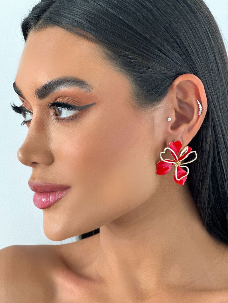 Brinco Folheado a Ouro 18k Flor Luxo Resinada