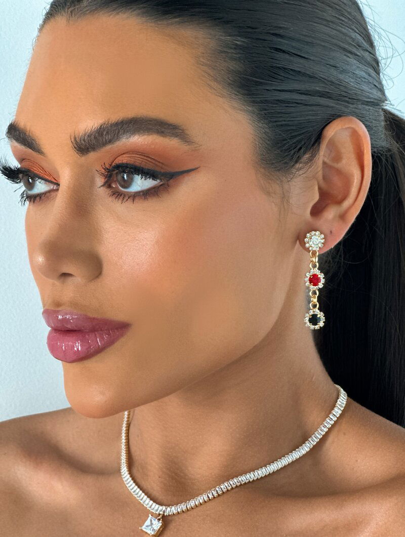 Brinco Folheado a Ouro 18k Flores Cravejadas