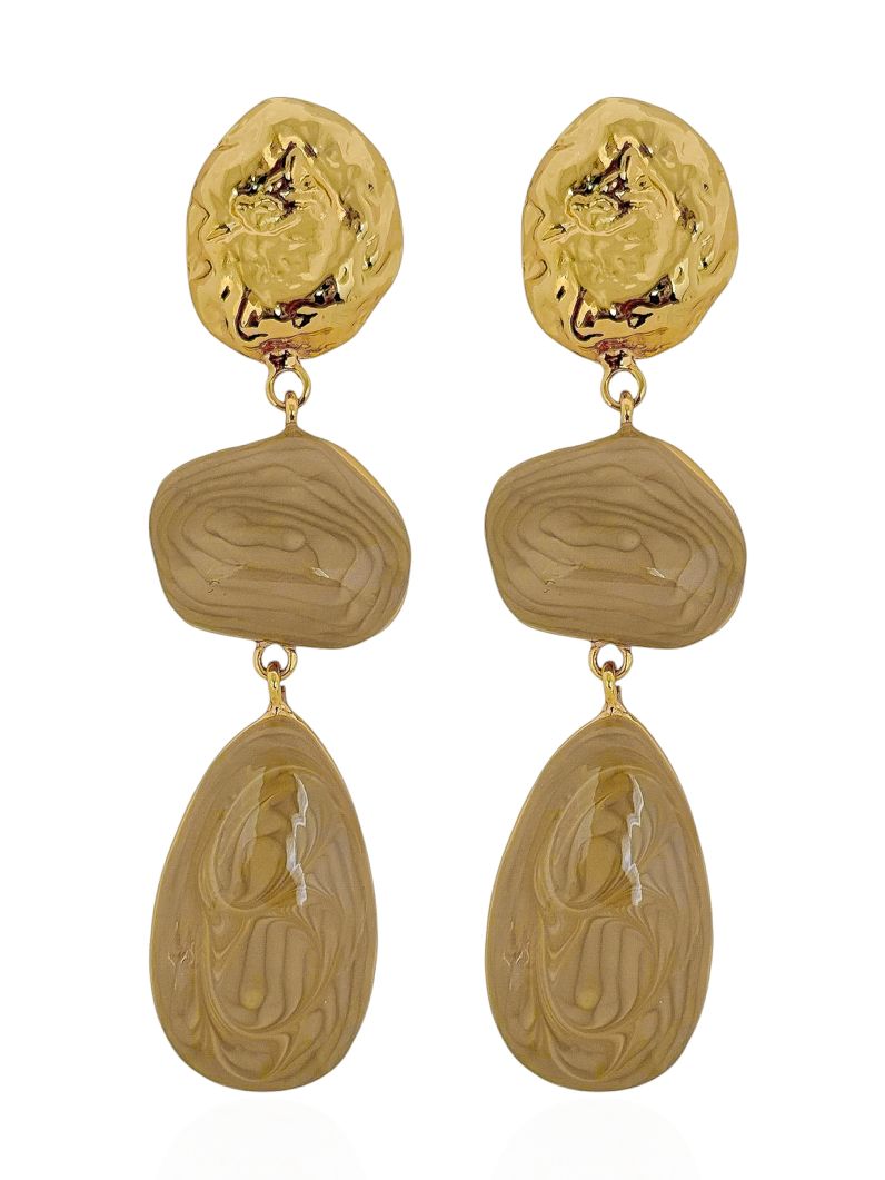 Brinco Folheado a Ouro 18k Formas Resinadas e Ponteira Martelada