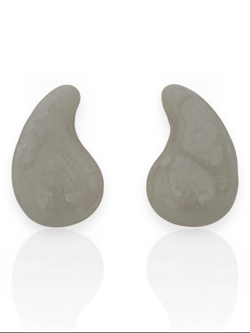 Brinco Folheado a Ouro 18k Gota Resinada