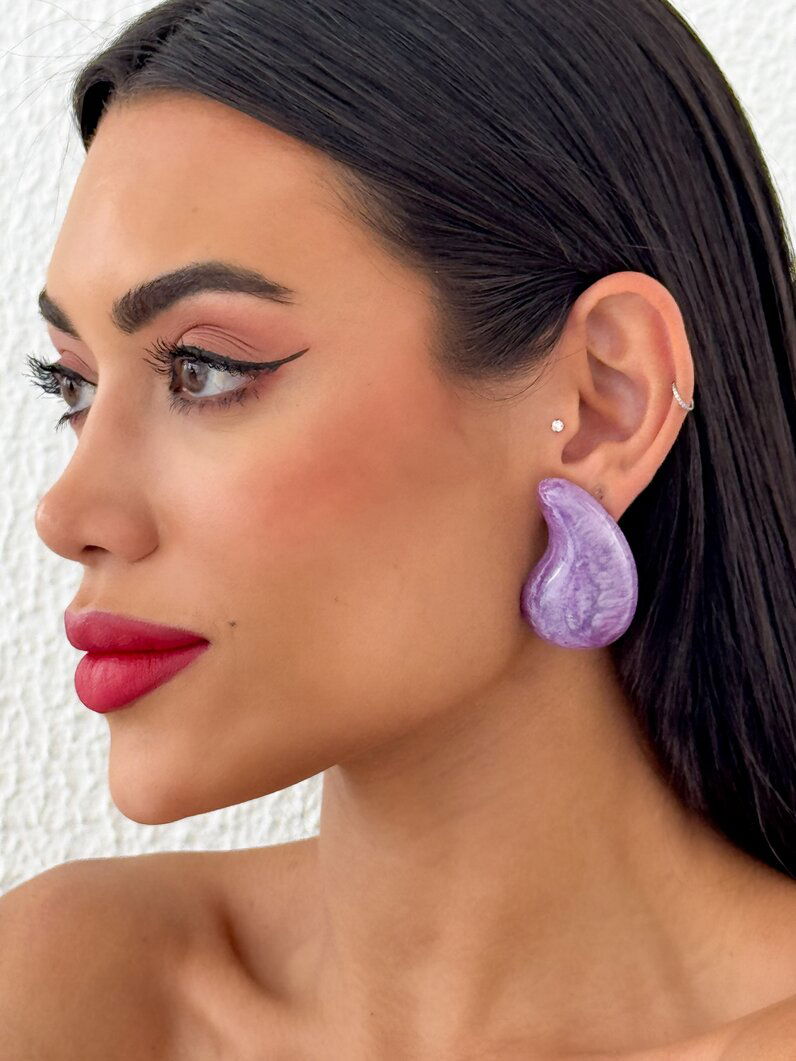 Brinco Folheado a Ouro 18k Gota Resinada