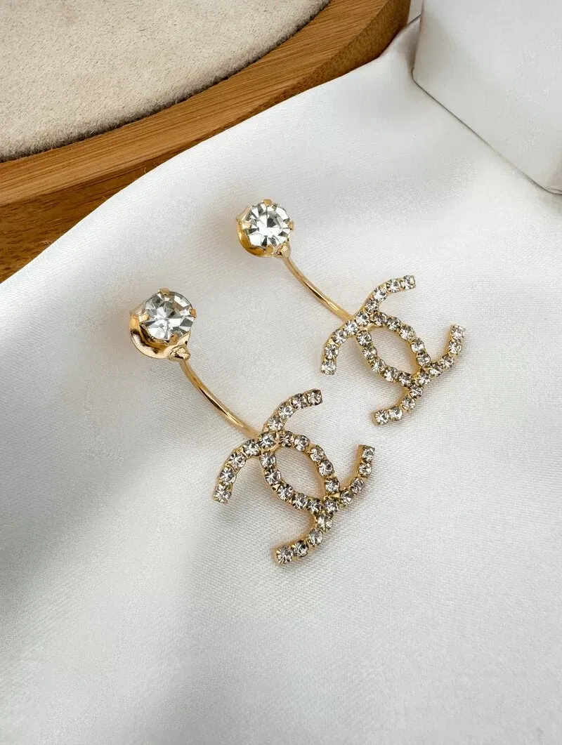 Brinco Folheado a Ouro 18k Inspiração Joalheria Cravejado