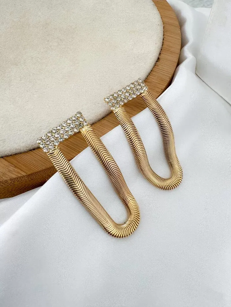 Brinco Folheado a Ouro 18k Malha com Ponteira Cravejada