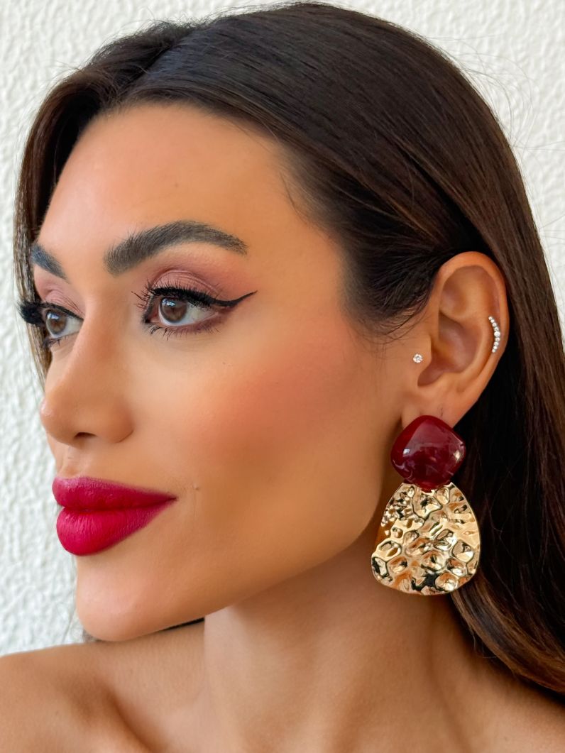 Brinco Folheado a Ouro 18k Martelado Maxi Com Ponteira Resinado Colorido