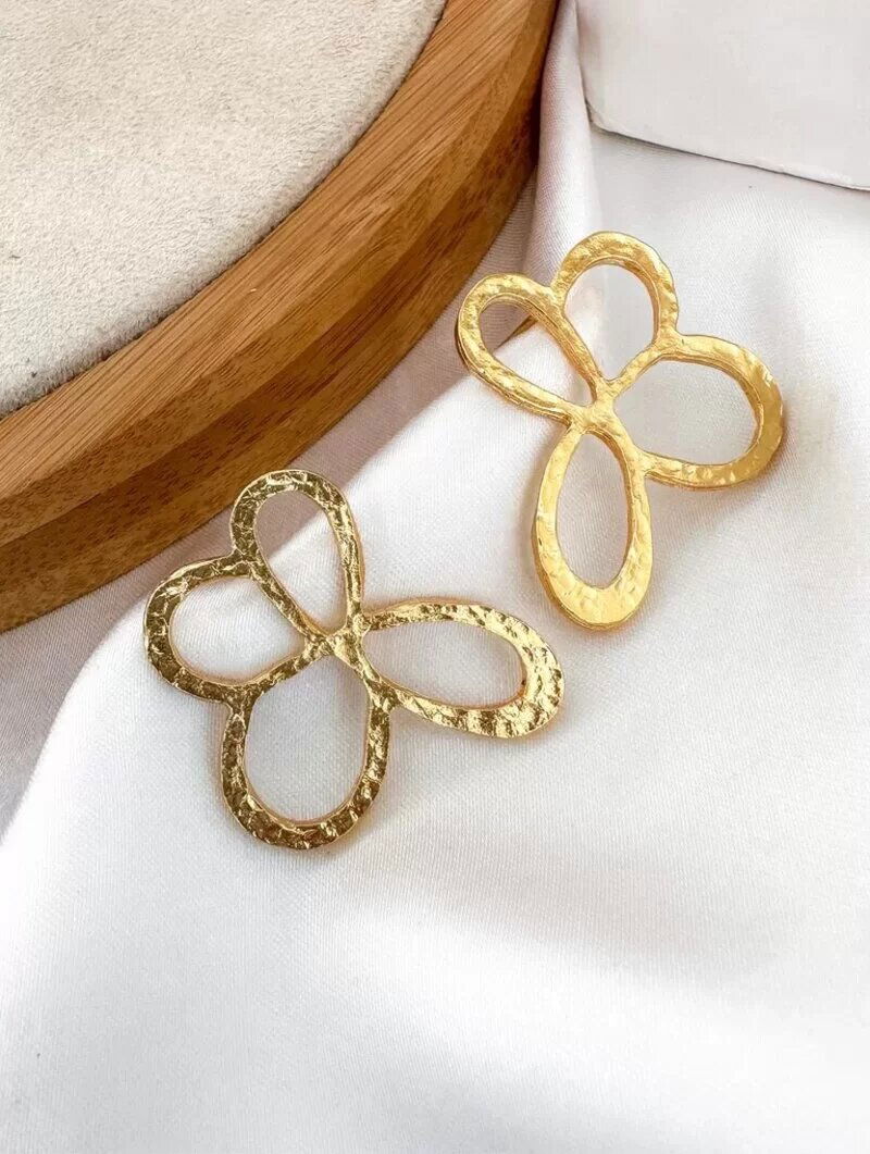 BRINCO FOLHEADO A OURO 18K MAX BLOGGER ESTILO FLOR