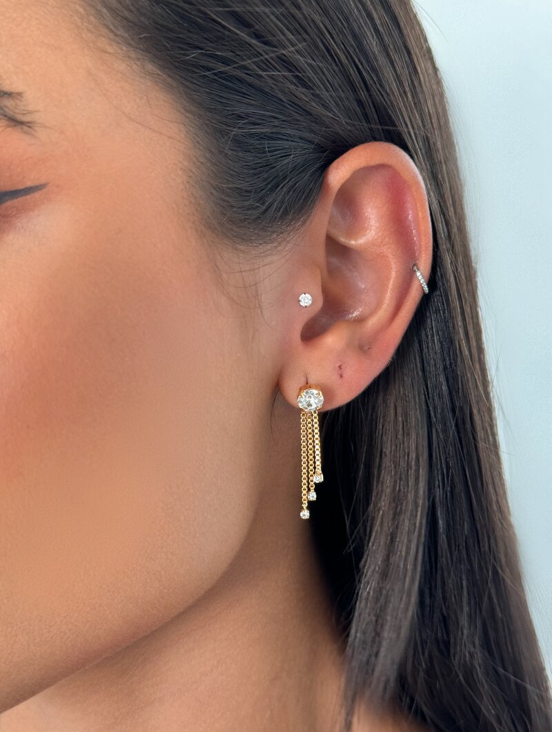 Brinco Folheado a Ouro 18k Minimalista Ponto de Luz com Filet Triplo