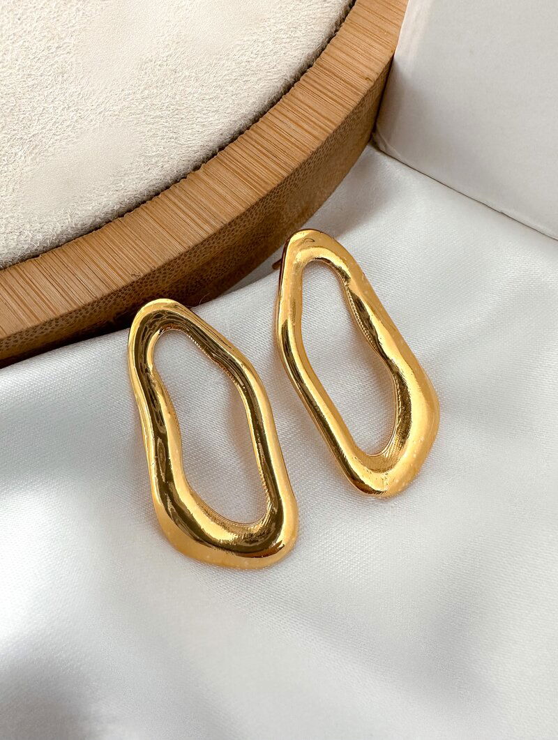 Brinco Folheado a Ouro 18k Orgânico Irregular