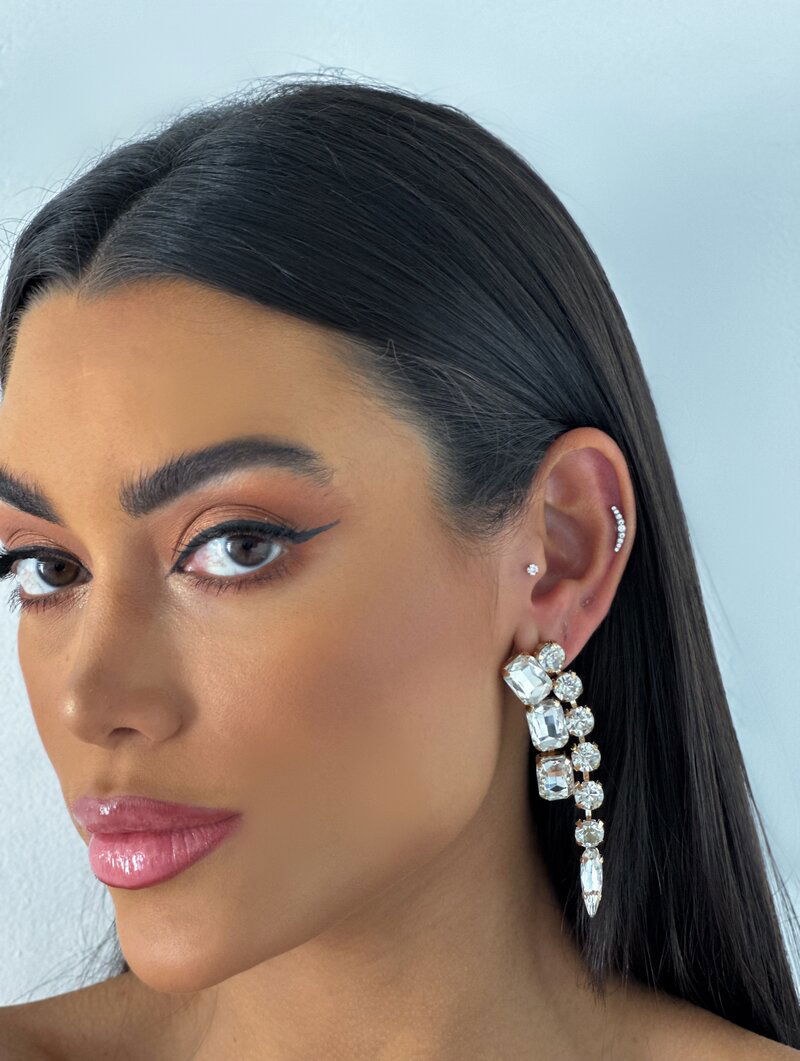 Brinco Folheado a Ouro 18k Pedras e Circulos de Zircônia