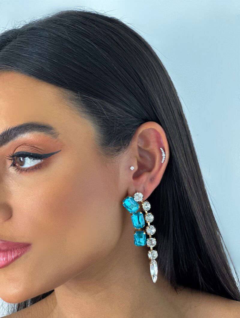 Brinco Folheado a Ouro 18k Pedras e Circulos de Zircônia