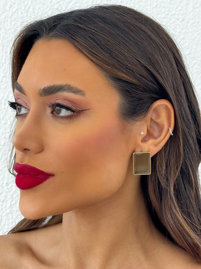 Brinco Folheado a Ouro 18k Quadrado Resinado