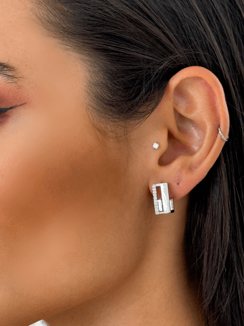 Brinco Folheado a prata Quadrado Minimalista