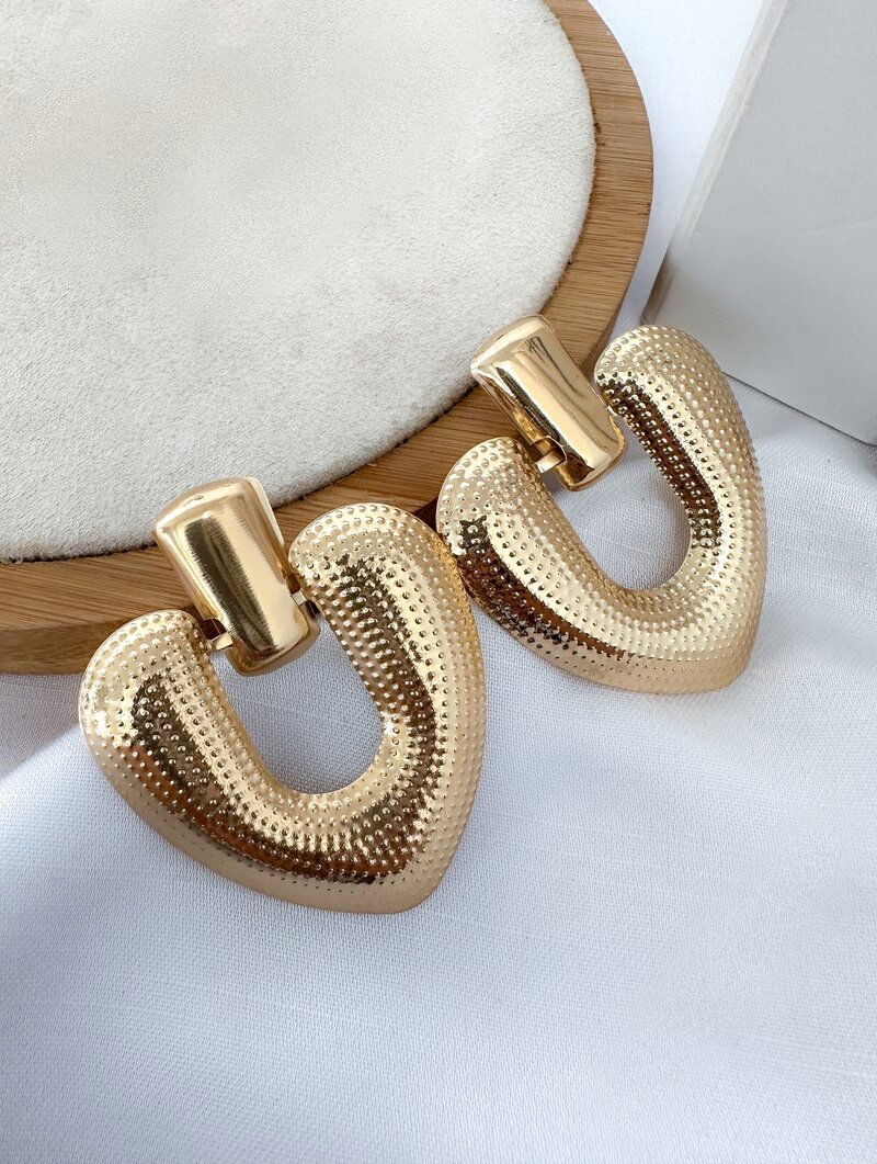 Brinco Folheado Folheado a Ouro 18k e Prata Argola Design Coração