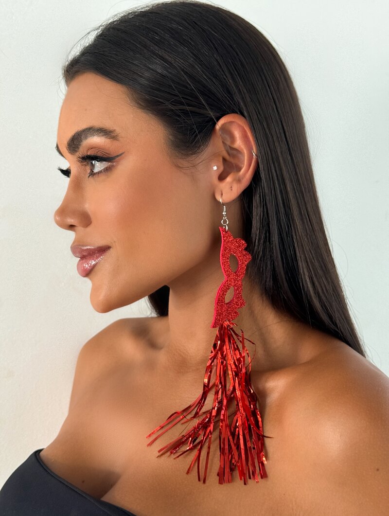 Brinco Máscara com Plumas