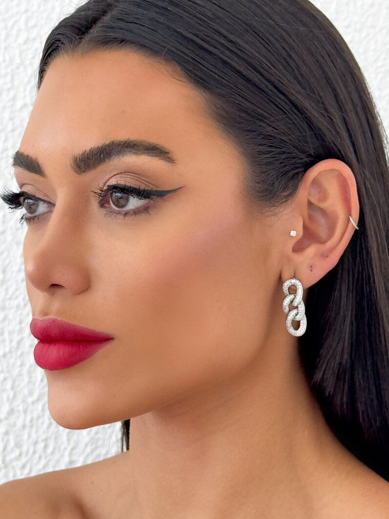 Brinco Semi joia Com Elos Cravejados