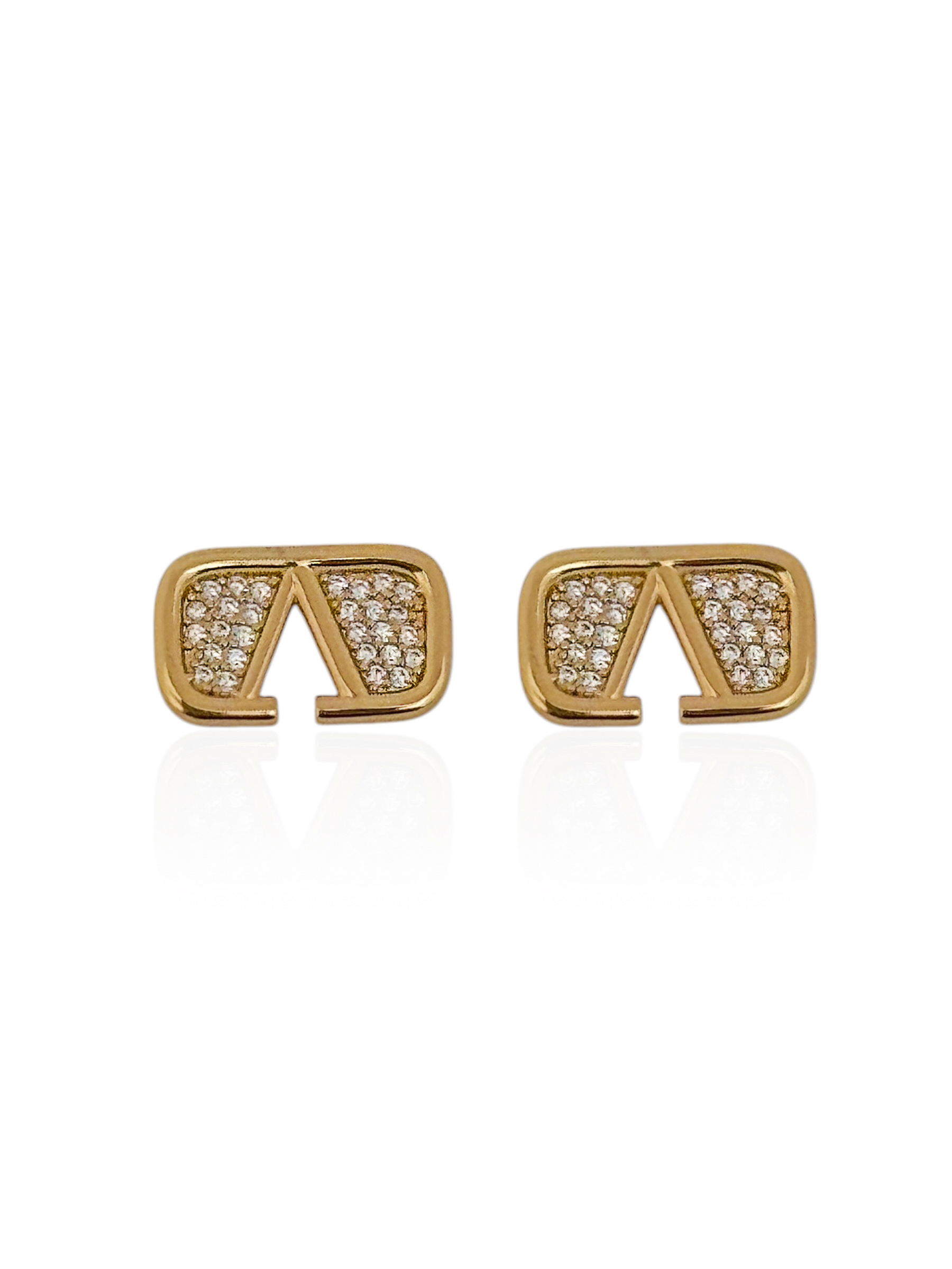 Brinco Folheado a Ouro 18k e Prata Inspiração V. Com Zircônia
