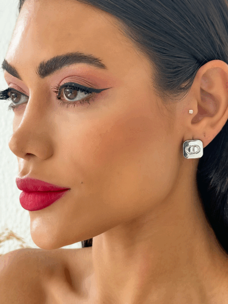 Brinco Semi Joia Prata Inspiração CD