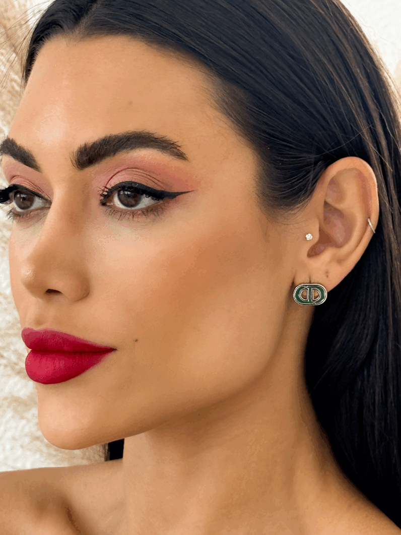 Brinco Semi Joias Ouro e Prata Com Resina Inspiração CD