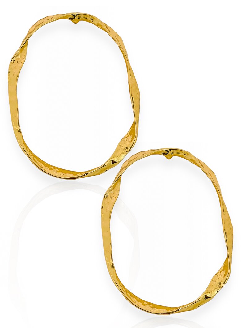 Brincos Folheado a Ouro 18k e Prata 925 Circulo Torcido Martelado