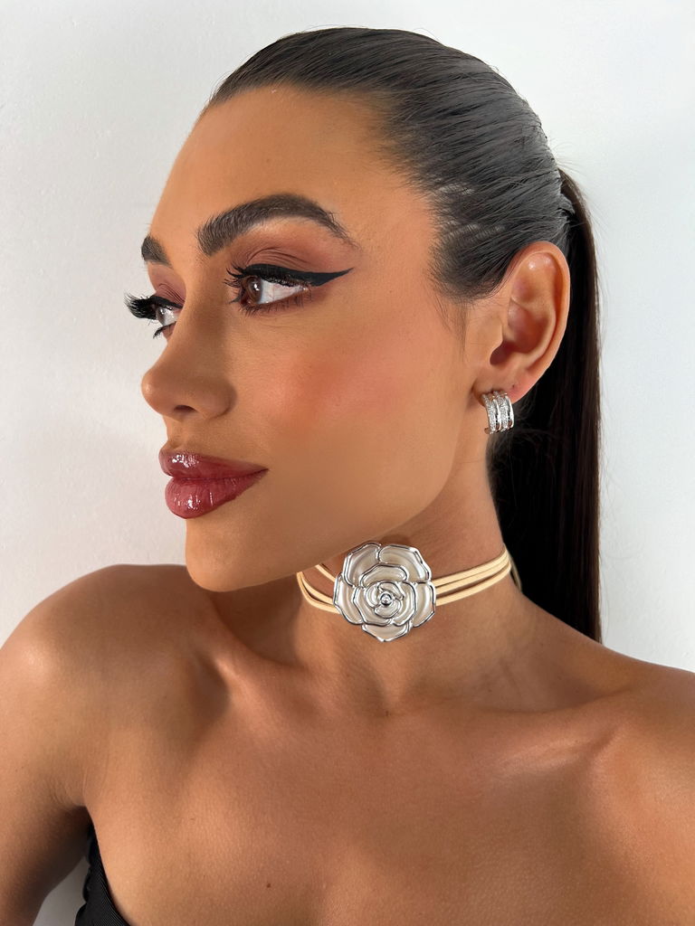 CHOKER AMARRAÇÃO COM FLOR