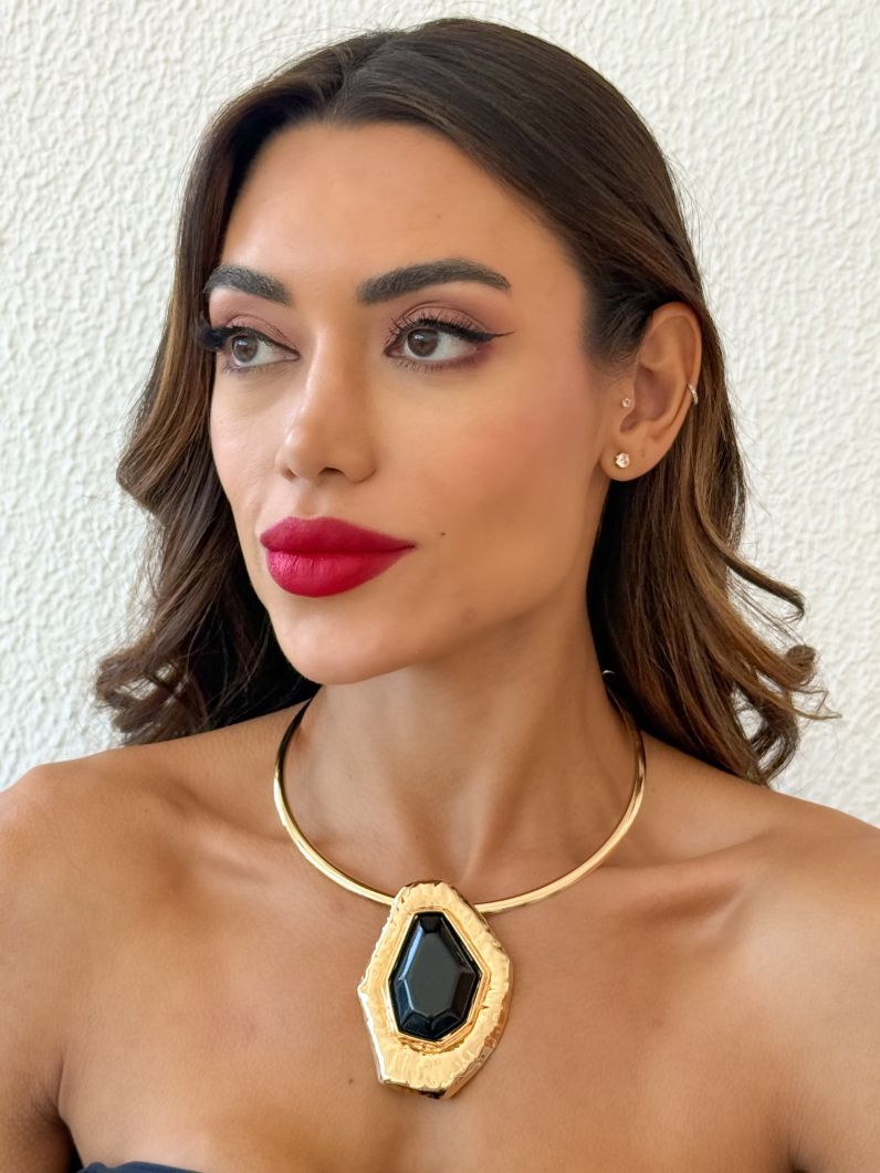 Choker Aro Folheado a Ouro 18k Forma Resinada e Martelada