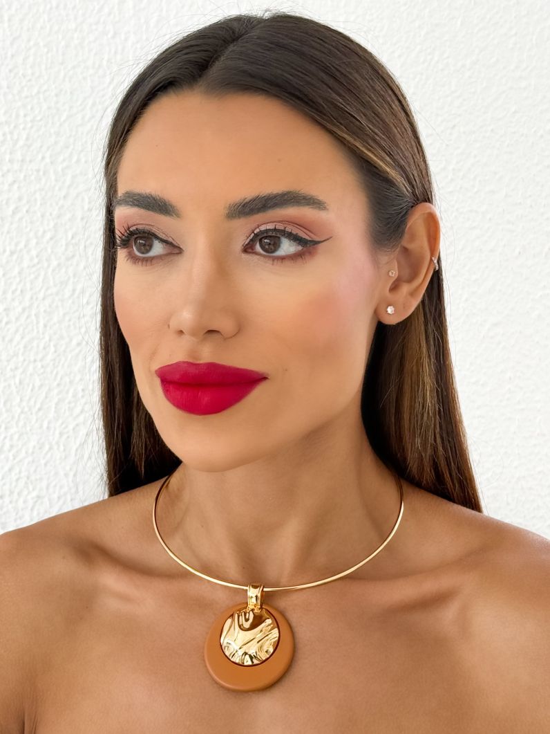Choker Aro Semi Joia Pingente Resinado e Martelado