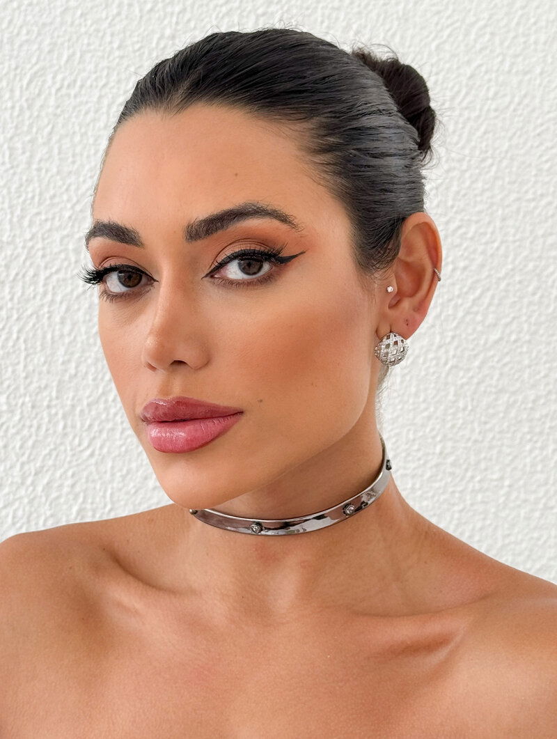 Choker Courinho com Pontos de Luz