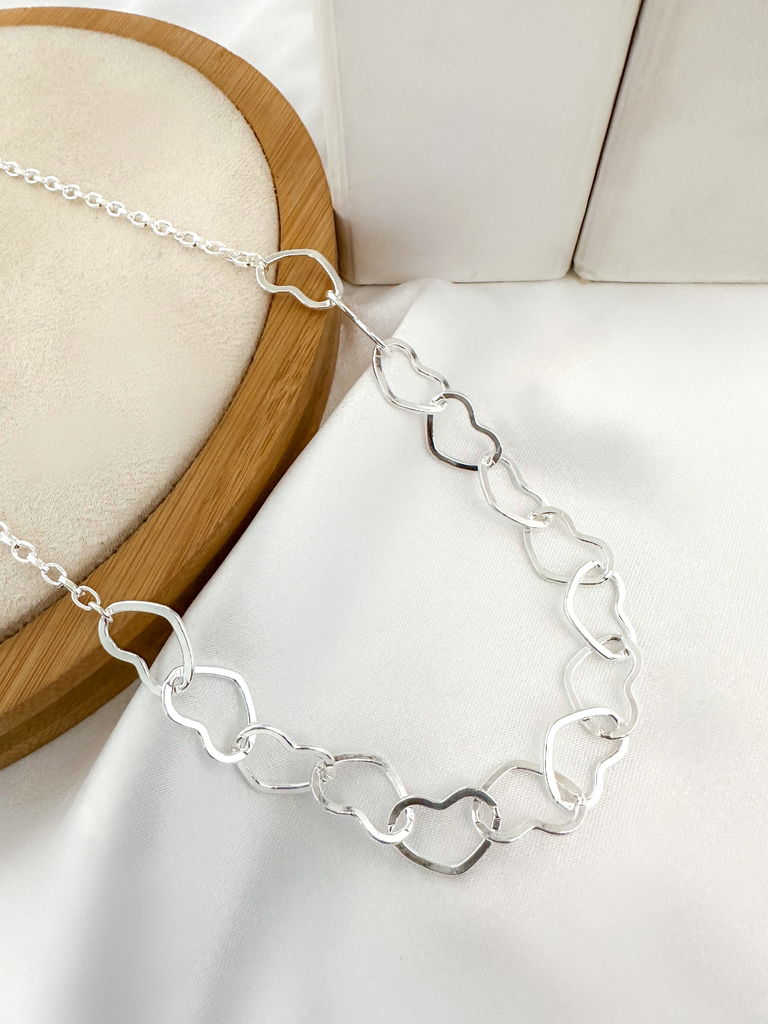 Choker de coração vazado folheado a ouro 18k e prata 925