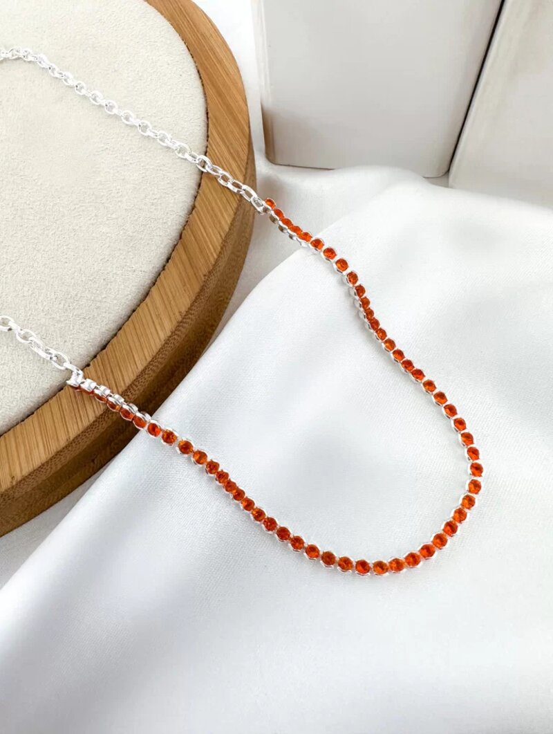 Choker de cristais folheado a ouro 18k e prata 925.