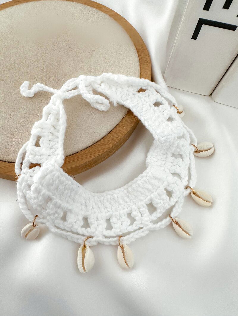 Choker de macramê com búzios naturais