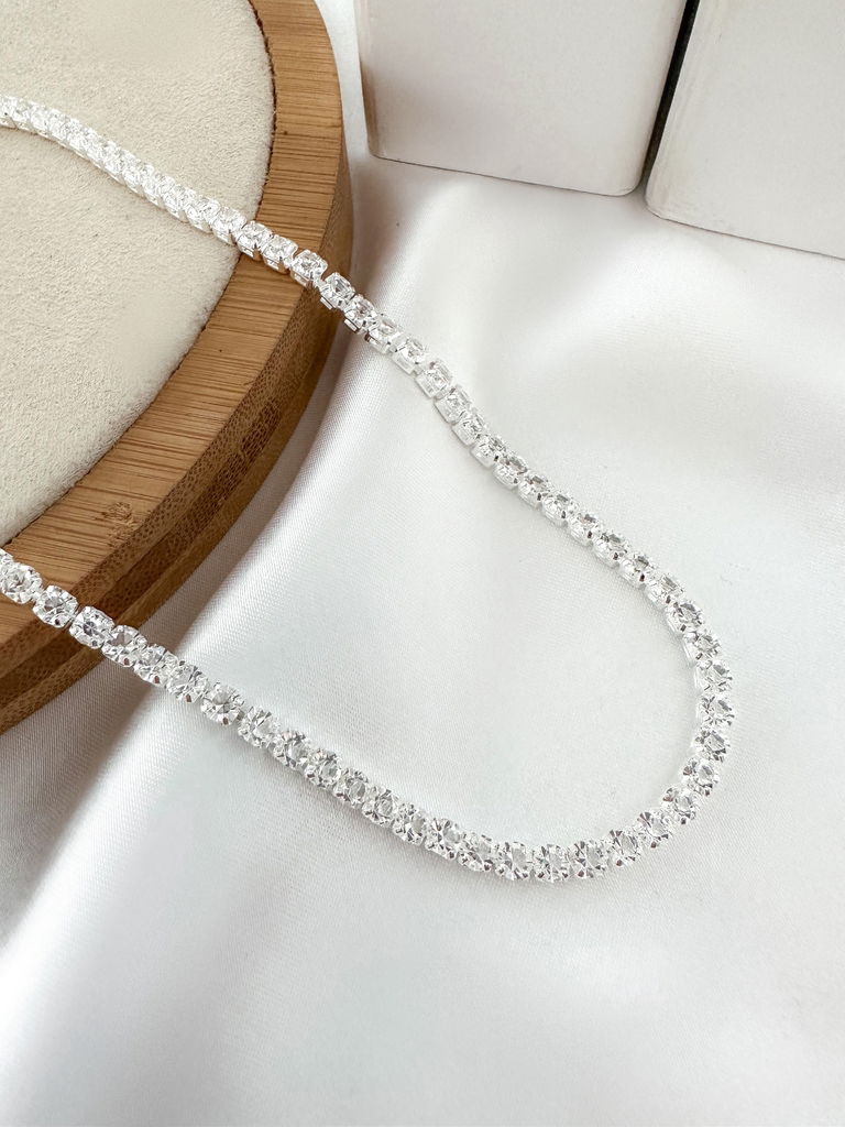 Choker de zircônias folheada a ouro 18 k e prata 925
