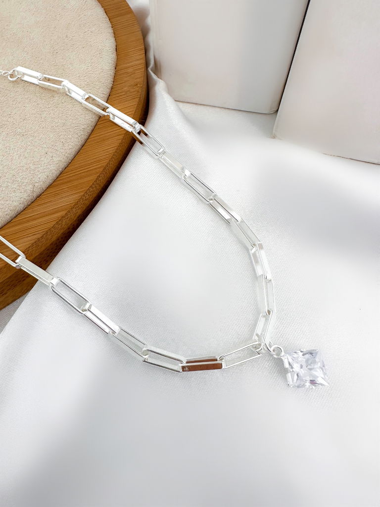 Choker elos retangulares com ponto de luz folheado a ouro 18k e prata 925