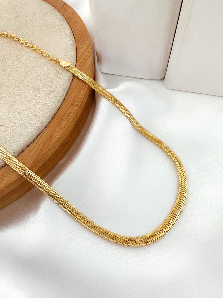 Choker fita folheado a ouro 18k e prata 925.