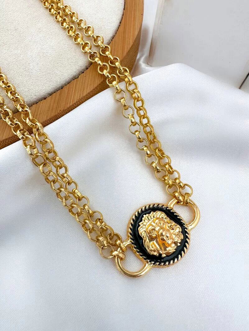 Choker Folheada a Ouro 18k Dois Fios com Pingente Leão