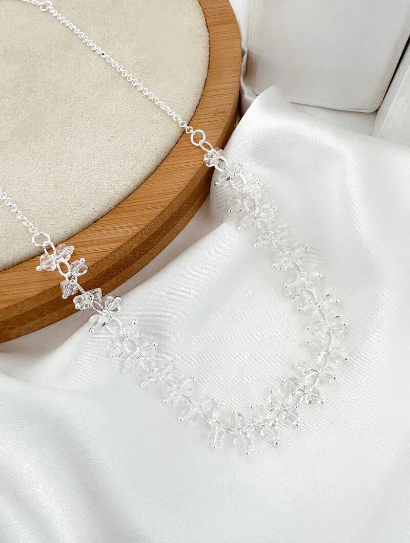 Choker Folheada a Ouro 18k e Prata 925 Elos com Entremeios de Cristais