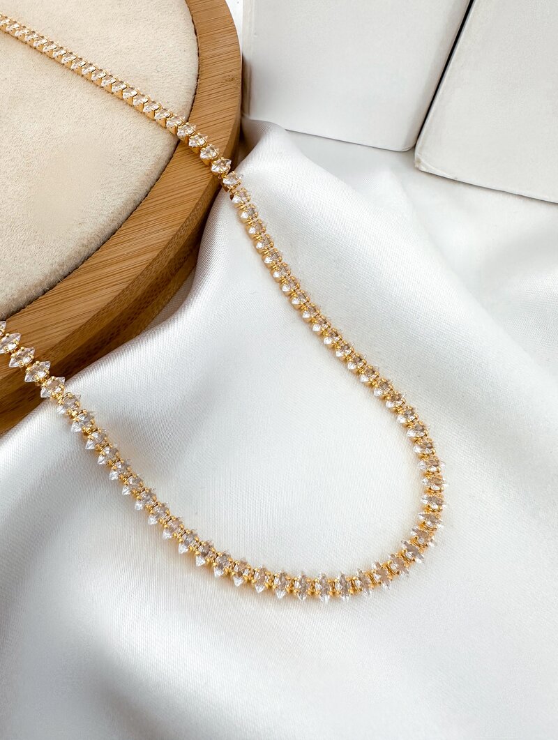 Choker Folheado a Ouro 18K e a Prata 925 Cravejado com Zirconias