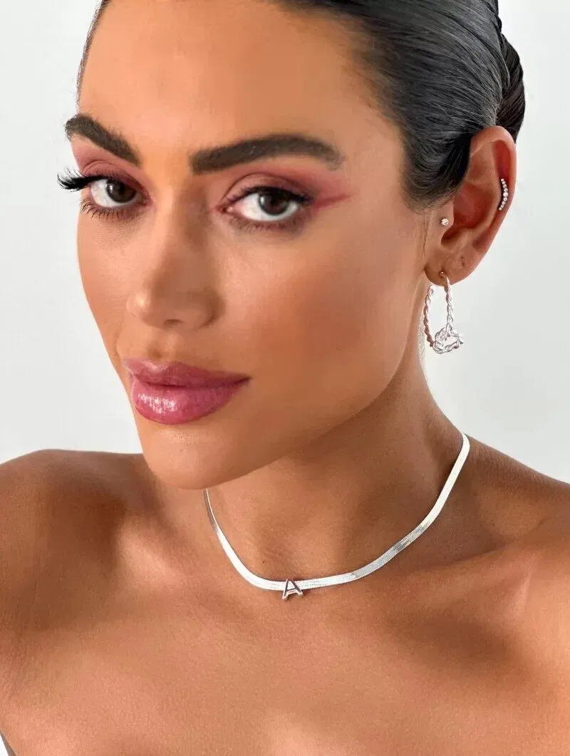 Choker Folheado a Ouro 18k e Prata 925 Fita Laminada com Inicial