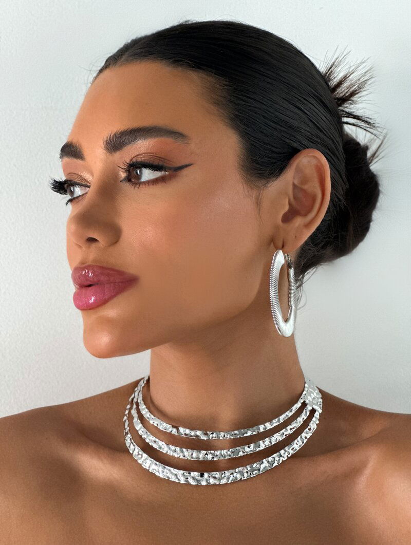 Choker Folheado a Ouro 18k e Prata Aro Três Filas Martelado