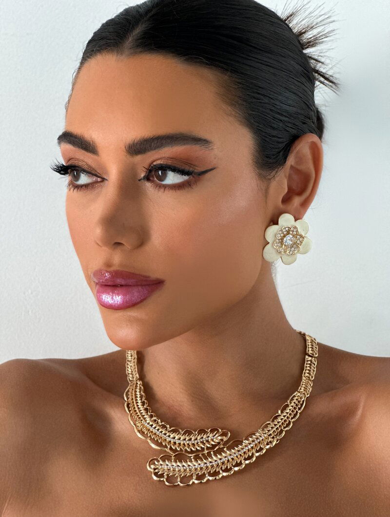 Choker Folheado a Ouro 18k e Prata Design Folha com Micro Zircônias