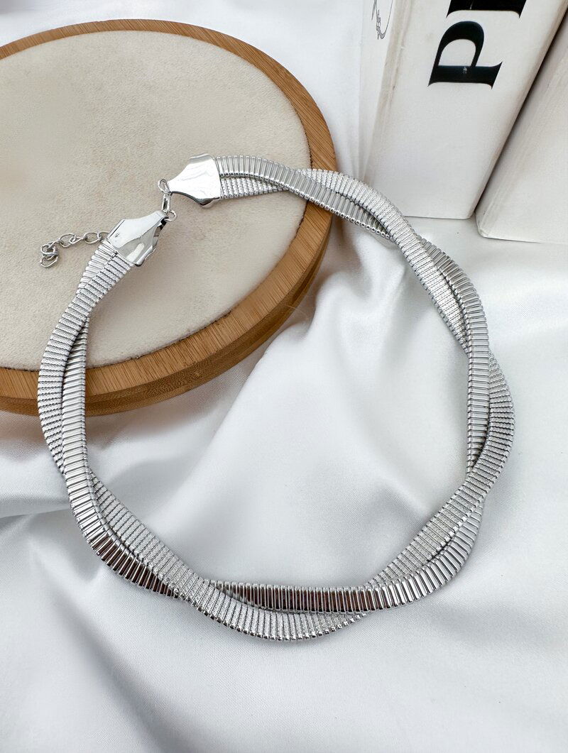 Choker Folheado a Ouro 18k e Prata Desing Malha Entrelaçada