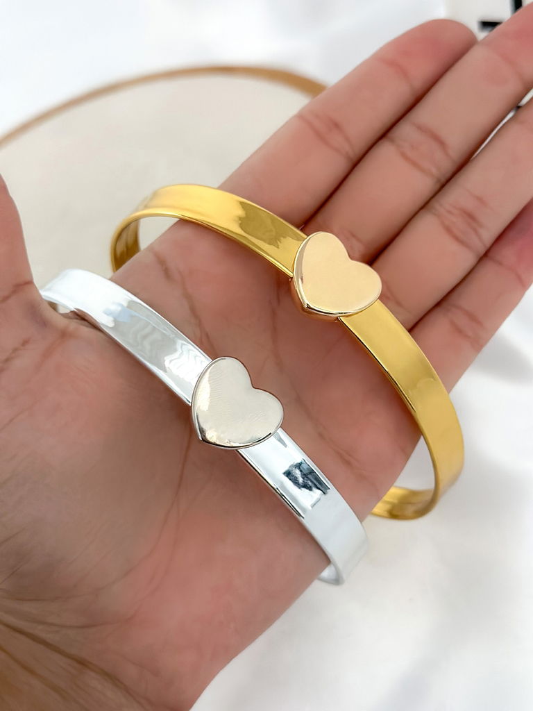 Choker quadrada iluminada lisa com coração