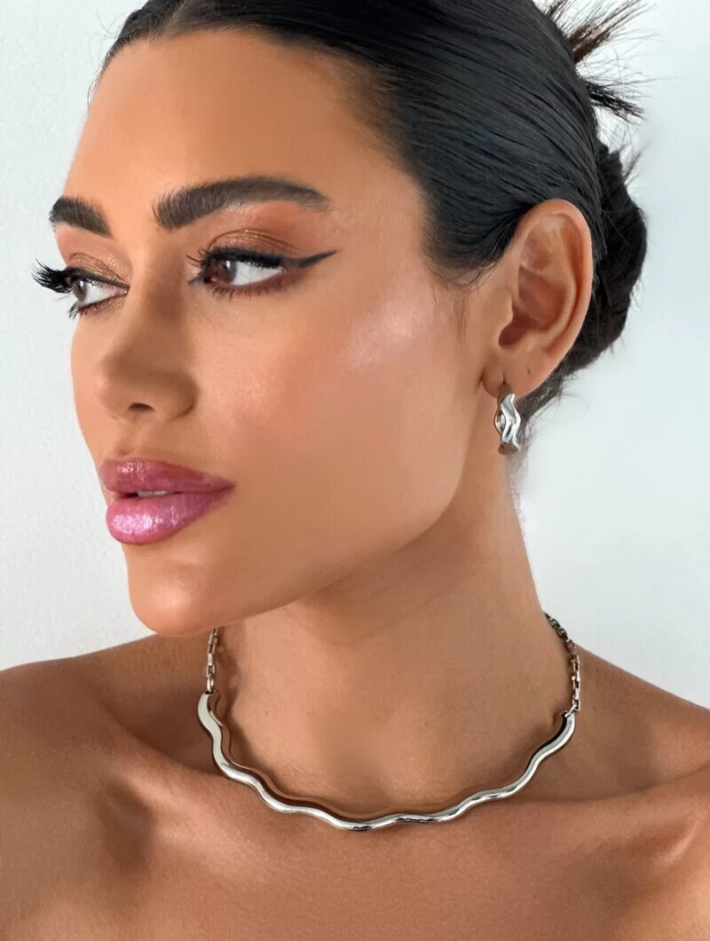 Choker Semi Joia Aro Ondulado