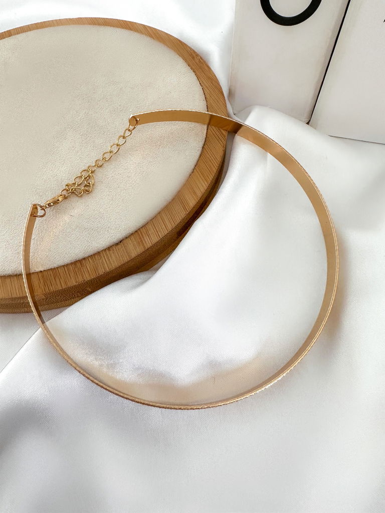 Choker trabalhada folheada a ouro 18k e prata 925