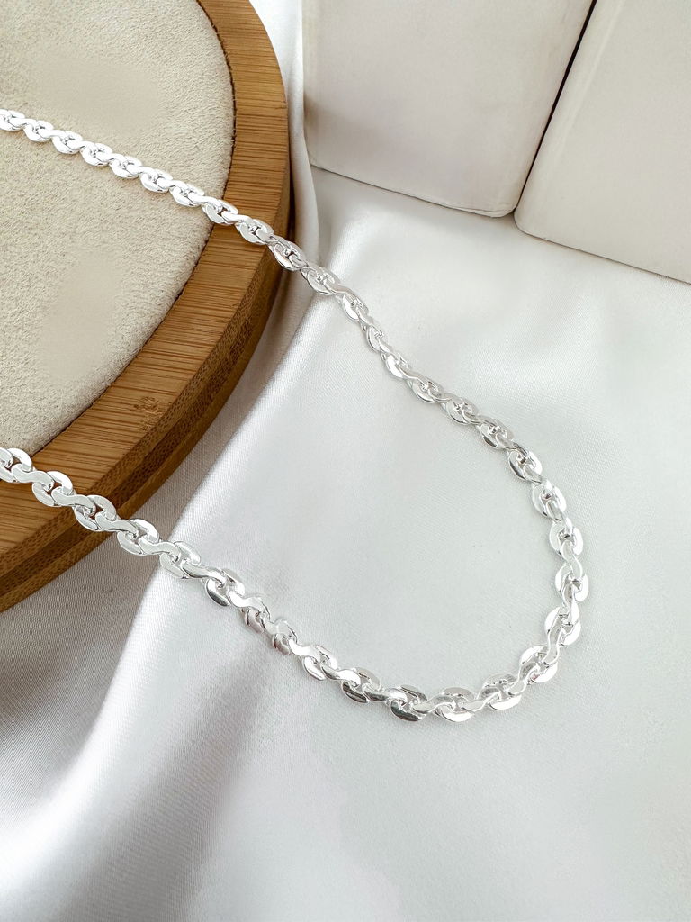 Choker trabalhada folheado a ouro 18 k e prata 925