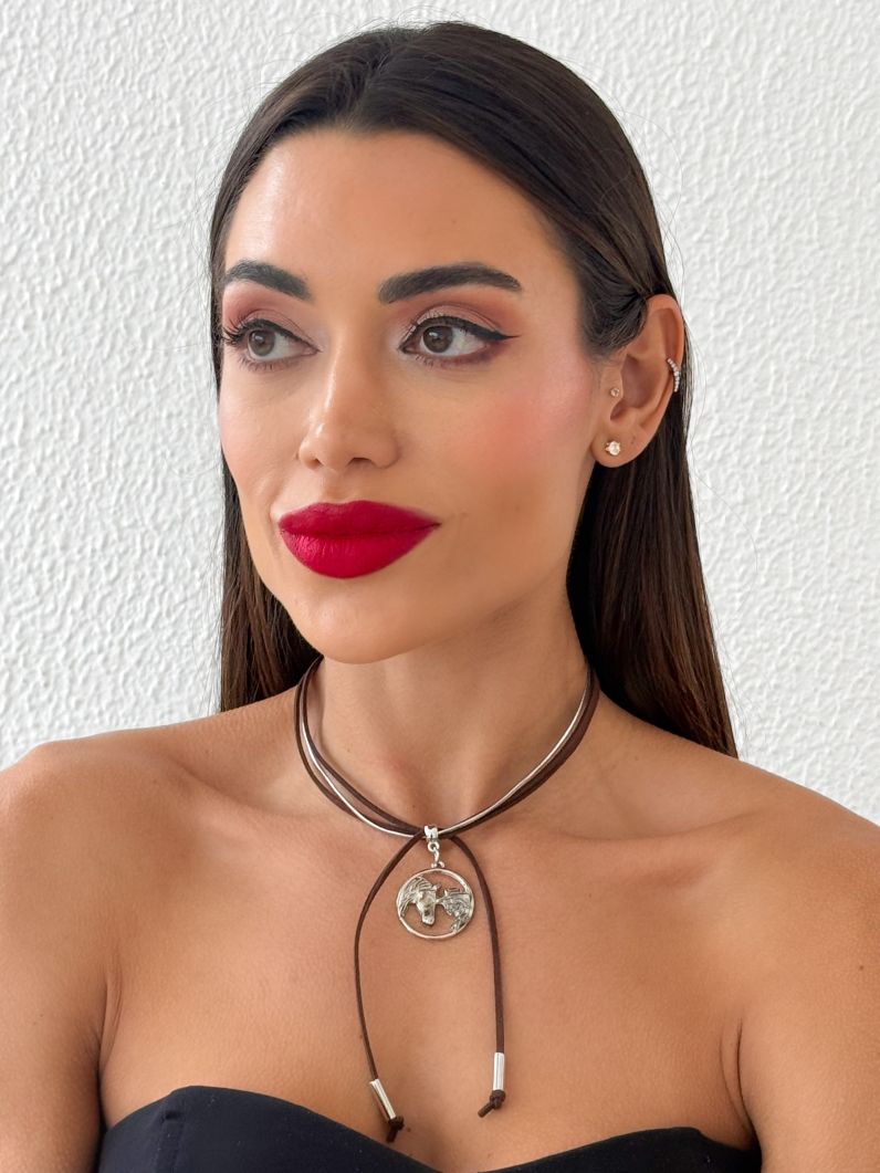 Colar Boho Com Pingente Folheado a Ouro 18k Design Horse