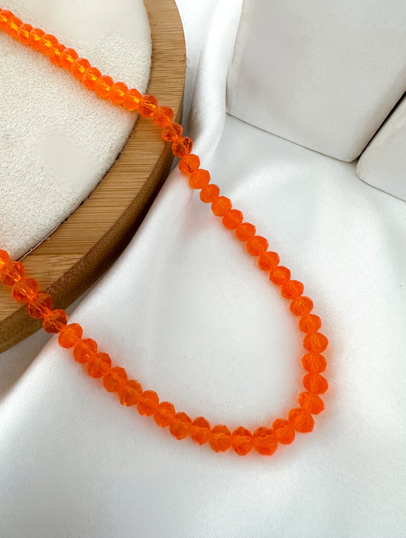 Colar com Cristais Médios Coloridos